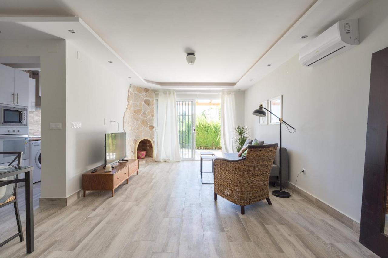 Malagasuite House Pool Fuengirola Exterior photo